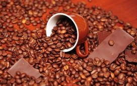 2011高清晰新年浪漫咖啡心形巧克力摄影图片