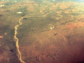 美国iPhone 4手机航拍Terrain地形
