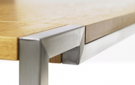 Hover Desk Oak服务台桌子设计