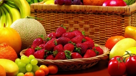 惊人的水果-草莓-哈密瓜-葡萄-樱桃