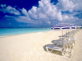 海滩度假-马尔代夫的沙滩