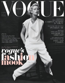 卡罗琳・墨菲-黑白色Vogue韩国封面设计