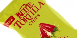 Kettle玉米片-Turner Duckworth设计，天然香料在三角饼形状里面