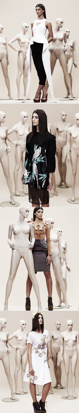 ELLE南非-模仿静止“芭比娃娃”模特-最小的衣服和大胆的印刷
