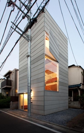 Small House细长屋-百叶窗折叠成纸一样薄