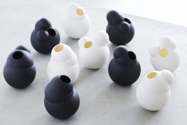 肥皂泡泡陶瓷-比利时设计工作室创造了两个像肥皂泡花瓶形状陶罐