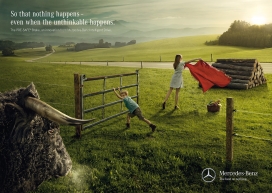 Mercedes-Benz梅赛德斯奔驰智能驱动器汽车平面广告
