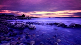 紫色晚霞湖景