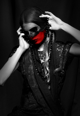 克莱尔德雷吉-Black+Red黑红艺术人像