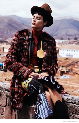 VOGUE时尚墨西哥-简单的生活-奢华的针织皮草和帽子，灵感来自户外男孩运动装