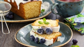 高清晰蓝莓蛋糕早餐壁纸