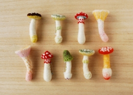 Mushroom Brooches-针织毛线蘑菇胸针
