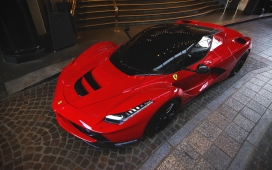 高清晰法拉利LaFerrari超级红黑搭配跑车桌面壁纸下载