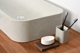 SCOOP concrete sink-混凝土水池洗浴池设计-采用高强度花岗岩环保材料为原料，完美的自然流动水与光滑的曲面