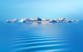 高清晰蓝色海面的雪山冰川壁纸