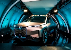 BMW Vision iNext概念后座车