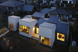 日本跳格子住宅，五个盒子组成的亲密家