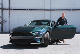 Ford Mustang Bullitt-绿色福特野马回顾电影史上最具代表性的汽车追逐