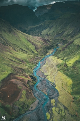 THE HIDDEN MOUNTAINS-冰岛隐藏的山脉