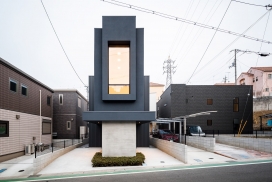 日本郊区Slender狭长的住宅