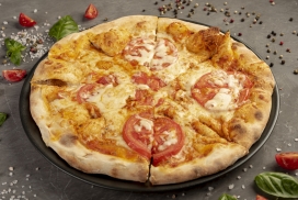 西红柿牛肉披萨