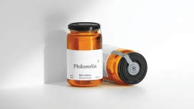 有一些甜美包装的希腊Philomelia蜂蜜