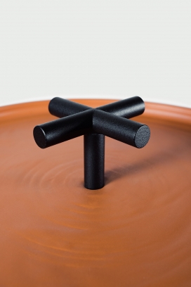 Dnipro-专为Ceramika Design设计的“Dnipro茶几。