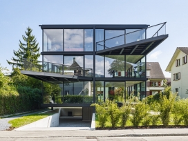 瑞士正方体玻璃住宅建筑