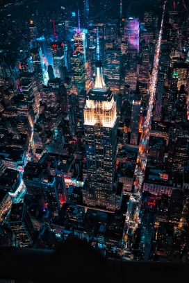 繁华都市夜景建筑图