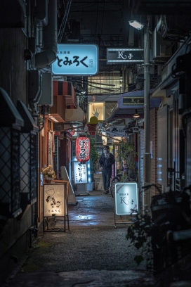 日式镜头夜景图