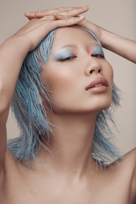 Natasha Gerschon-亚洲金发女性人像摄影