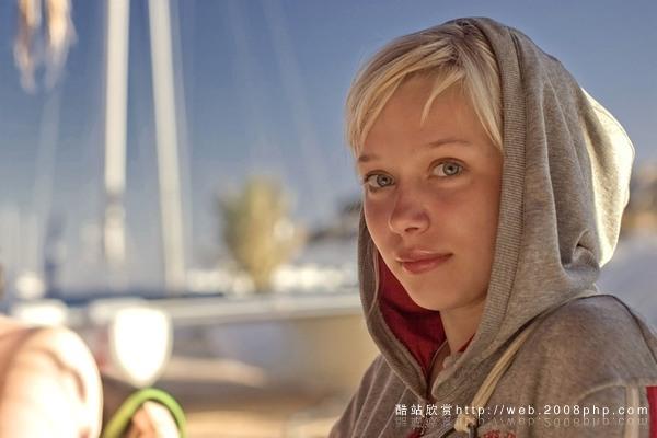 瑞典户外游点凌乱感觉人像摄影欣赏---酷图编号3