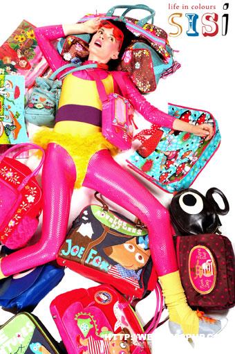 土耳其SUPER SISI 快乐女孩时尚狂购摄影---酷图编号1