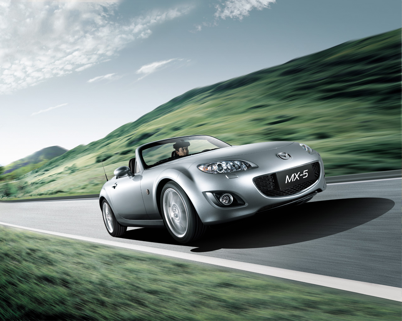 马自达MX-5敞篷跑车炫酷高清晰壁纸---酷图编号3