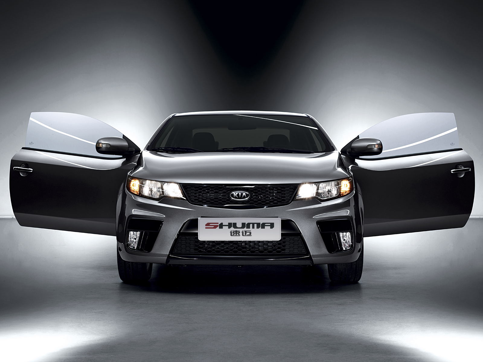韩国kia起亚速迈高清版汽车壁纸欣赏