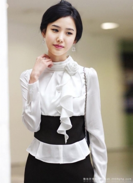 韩国09香奈儿修身优雅女人味玫瑰装饰领连衣裙
