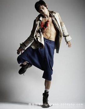 新西兰摄影：浓妆艳抹的“变性”时尚男士男人摄影欣赏