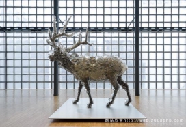 日本kohei nawa: 'L_B_S' at maison hermes ginza水晶鹿工艺产