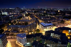 英国伦敦高空俯拍金碧辉煌夜景城市建筑图片