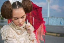 法国on the Bridge女人摄影