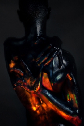 欧美IN THE FLESH黑色胴体艺术摄影