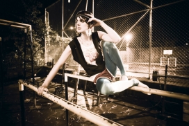 葡萄牙Fashion Book 2 城市夜景女人户外摄影