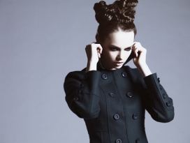 智利Fall Catalog 2009年秋季女性模特时装展示目录