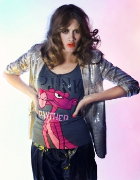 立陶宛cartoon fun 成熟少妇人像摄影