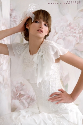 2010 Papilio时尚漂亮白色婚纱-幸福的女人