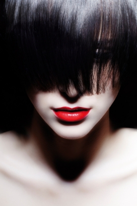 法国New Moon for Beauty magazine高清人像脸部彩妆艺术摄影