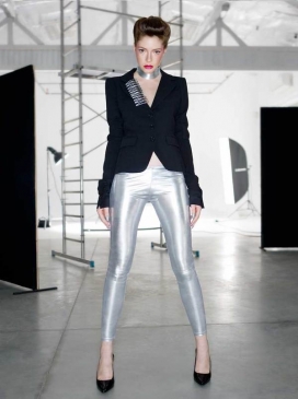 葡萄牙Argentum时尚美女摄影大片欣赏