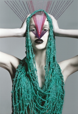 比利时Photo Embroidery 时尚造型摄影