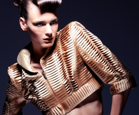 美国Giorgia Fonyodi - Art of Manipulating fabric No