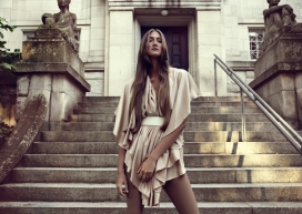 法国PALE时尚大气高个子女人像摄影